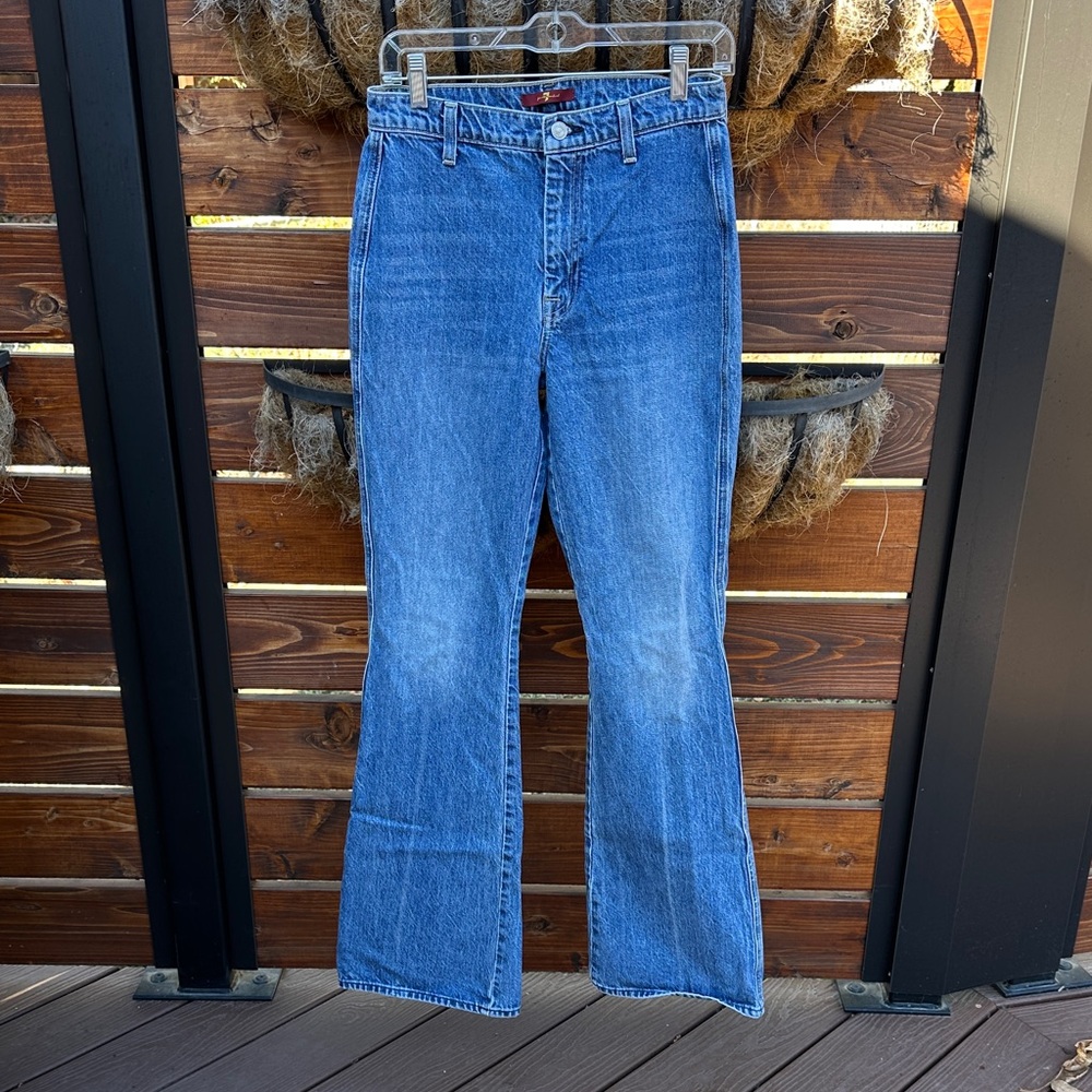 7 For All Mankind Flare Jeans with “A” pocket detail. Size 28